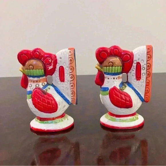 Vintage Ceramic LEGO Japan 4” Roosters Farmhouse/Scandi Salt and Pepper Shakers - Picture 1 of 7